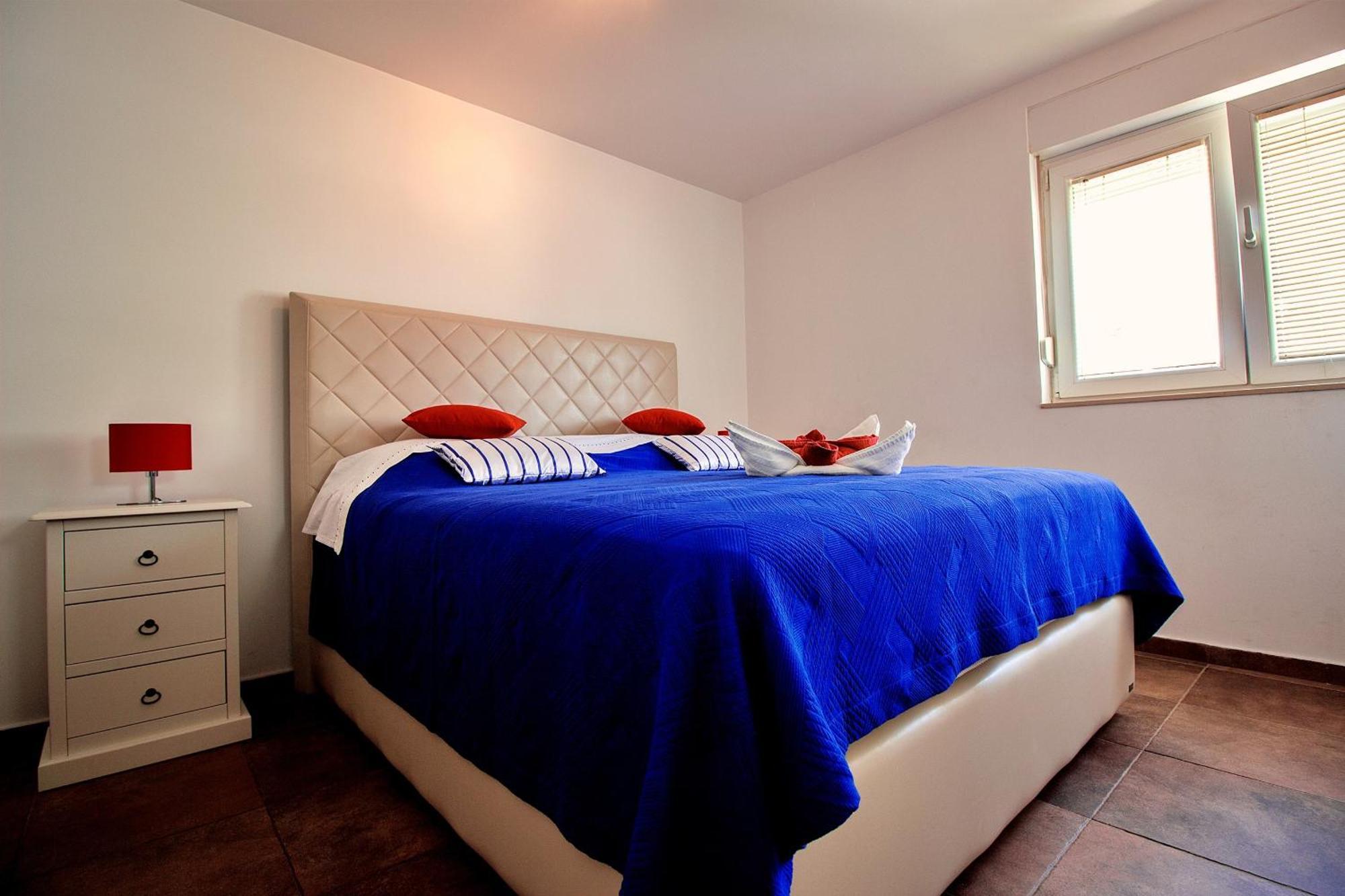 Sandy Beach Apartments Duce Phòng bức ảnh