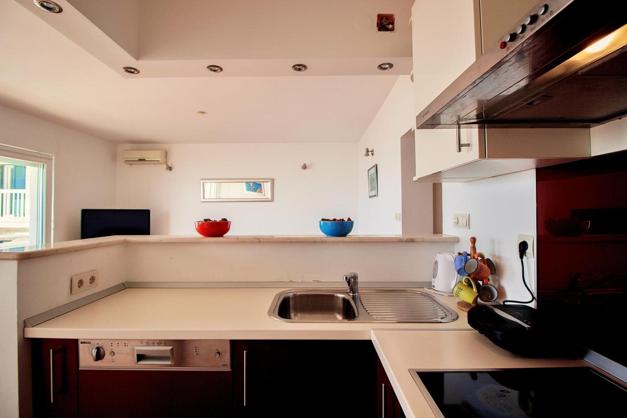 Sandy Beach Apartments Duce Phòng bức ảnh